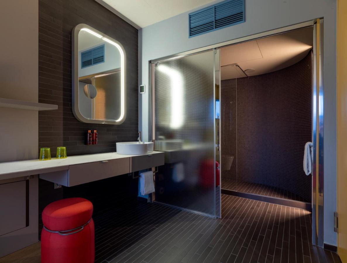 B'Mine Hotel Duesseldorf エクステリア 写真