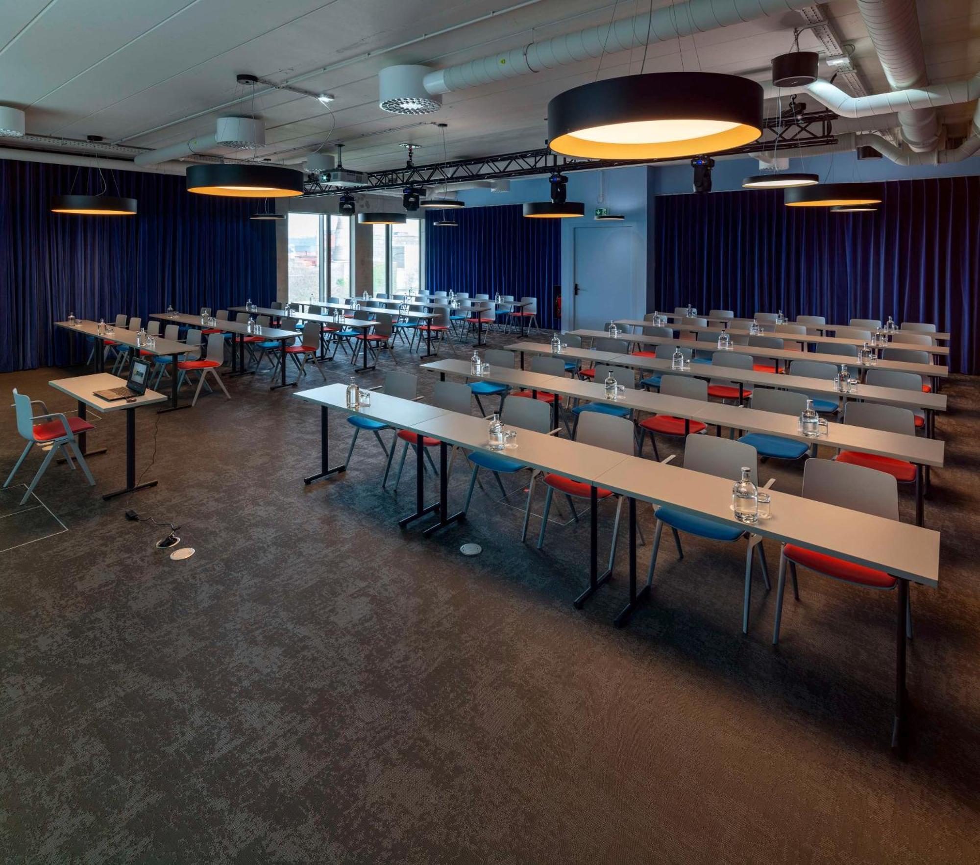 B'Mine Hotel Duesseldorf エクステリア 写真