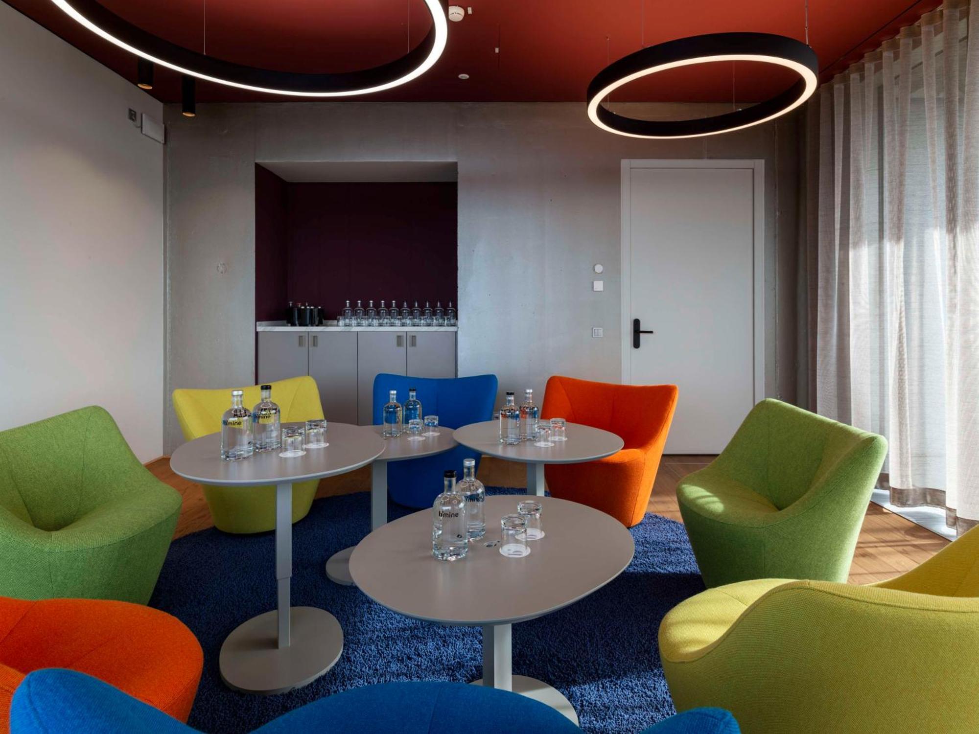 B'Mine Hotel Duesseldorf エクステリア 写真
