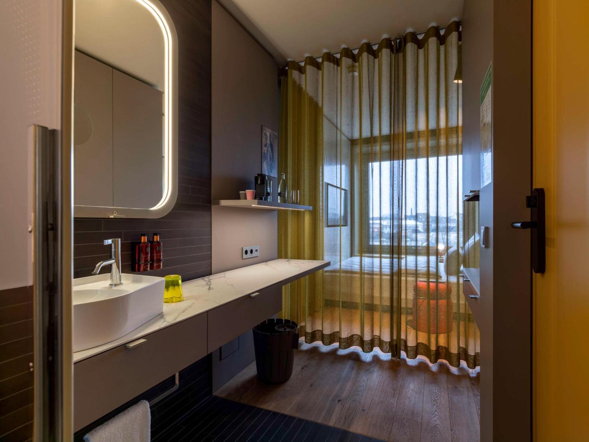 B'Mine Hotel Duesseldorf エクステリア 写真